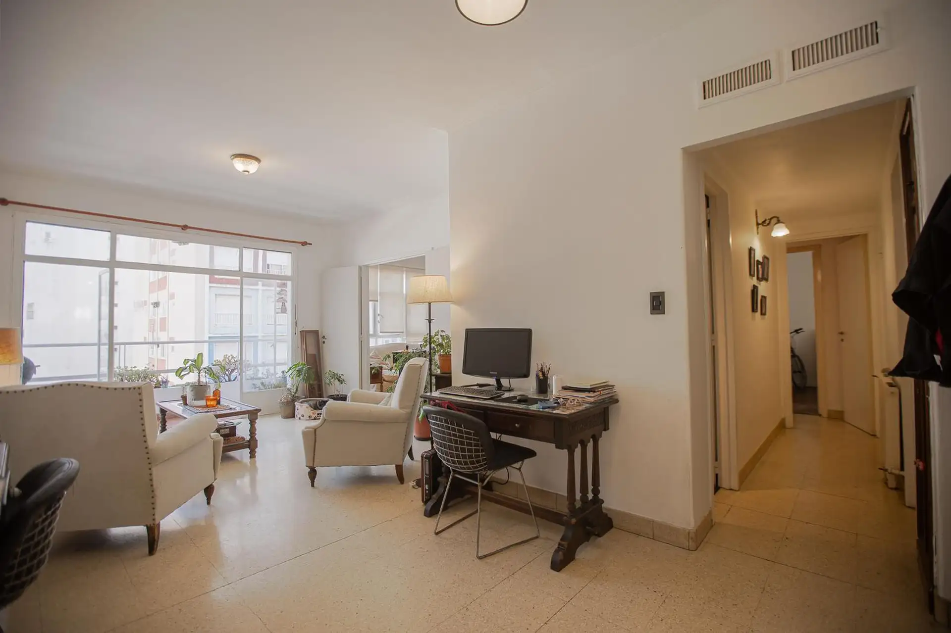 VENTA Departamento 4 ambientes al frente - Edificio Sacoa