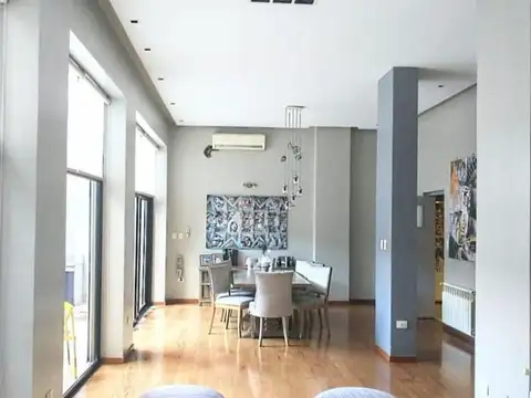 Depa/Casa premium en  A,v Salta 600