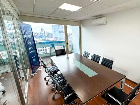 Oficina en Venta con 3 cocheras