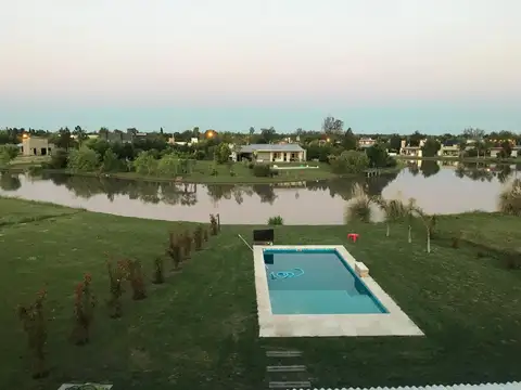 Casa en Venta en Oliveros, Iriondo
