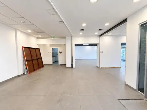 Local en Alquiler en Moreno, $ 2.800.000