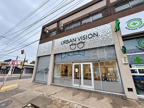 LOCAL COMERCIAL EN ALQUILER EN AV. VICTORICA MORENO