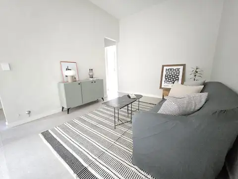 Depto Tipo Casa en Venta 70 años