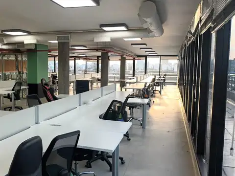Oficina Monoambiente con 4 baños
