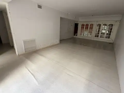 ALQUILER INSTITUCIONAL - UNICA CASA EN BV. OROÑO
