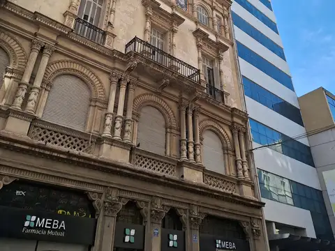 Oficina en Venta con 2 cocheras