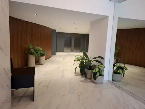 Cabildo 2600, Piso 4