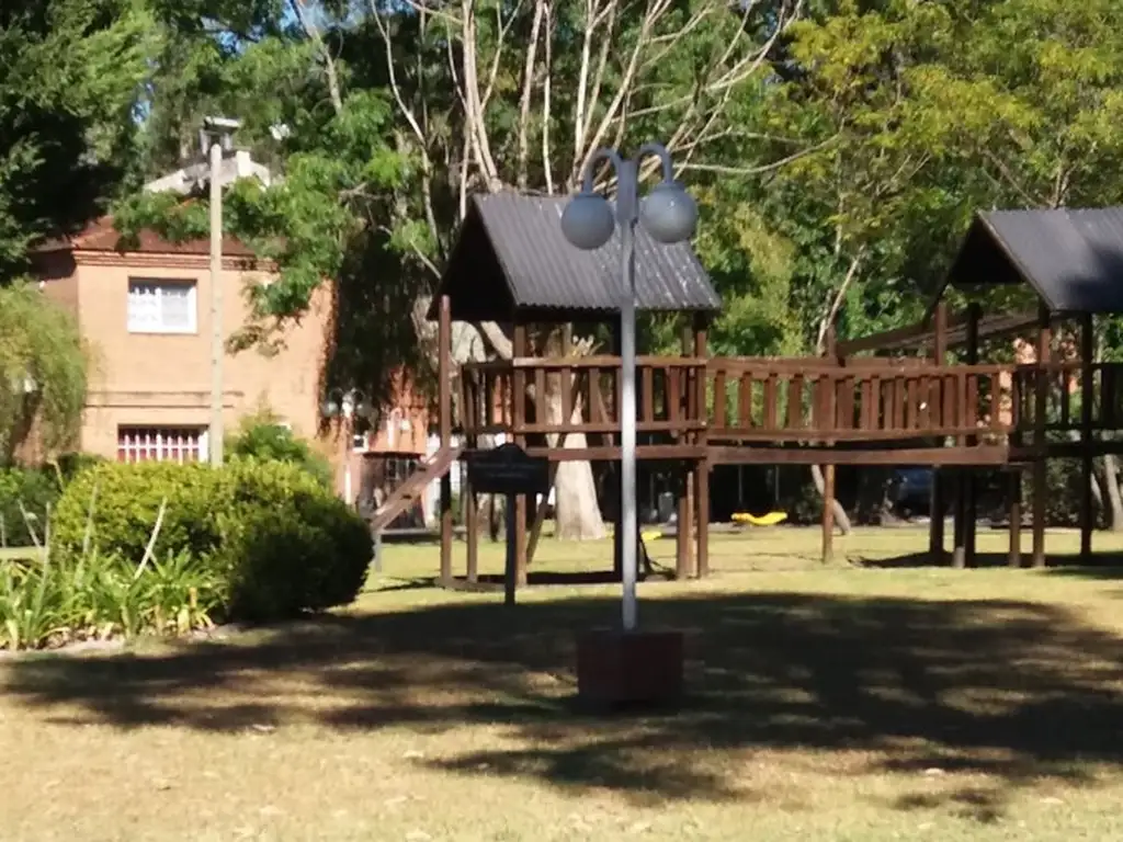 Áreas comunes sum, piscina, juegos en Las Margaritas Village Privado