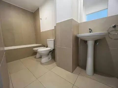 VENTA DPTO 2 AMBIENTES CON PILETA Y PARRILLA EN CASEROS