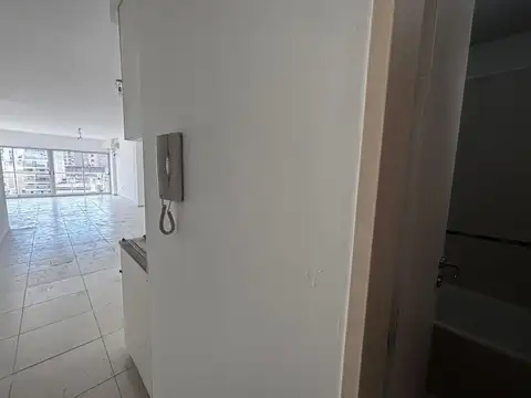 Alquiler Monoambiente Divisible con Terraza – Recoleta