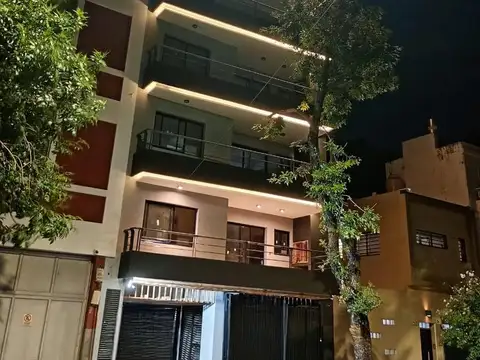 Villa Santa Rita 3 amb. frente c/balcon y parrilla Cuenca 1625 y A. M. Cervantes