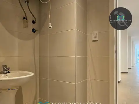LOCAL EN VENTA - MORENO AL 2200