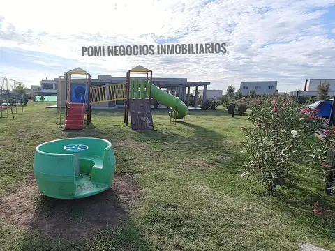 PILAR DEL ESTE SANTA LUCIA