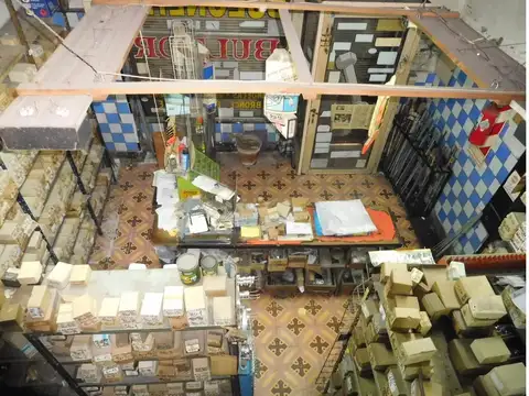 LOCAL COMERCIAL CON VIVIENDA