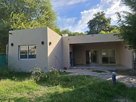 CASA EN VENTA DE 4 AMBIENTES LOMA VERDE, ESCOBAR, GBA NORTE - APTA CREDITO