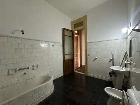 San Martin 1394 Planta Alta - Venta Departamento 3 Dormitorios y Terraza