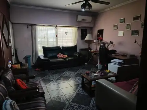 Casa en Venta en Moron, USD 115.000