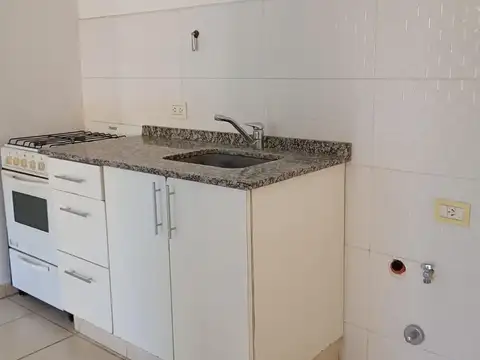 Departamento en Alquiler en Bella Vista, $ 600.000