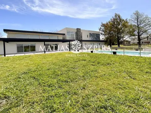Casa en Venta en El Nacional Club De Campo, USD 580.000