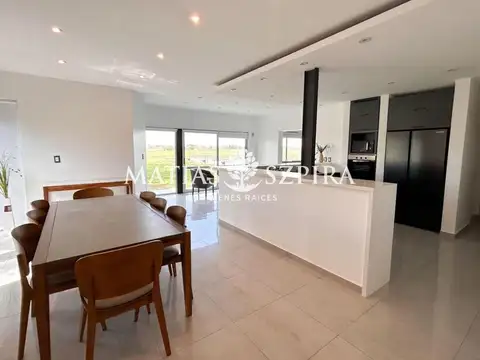 Casa 7 ambientes con 7 baños