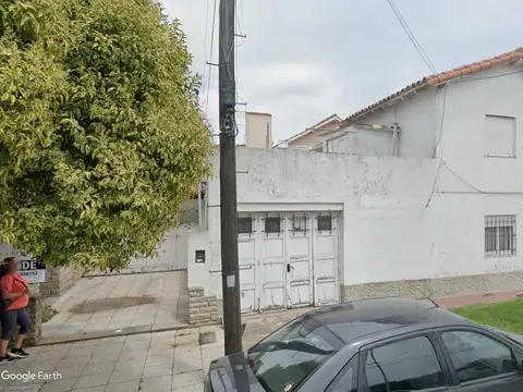 Depto Tipo Casa en Venta al Este
