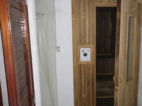 Casa en Venta con 4 cocheras