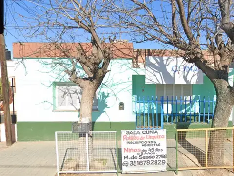 Alq casa 2 dorm - patio y lavadero