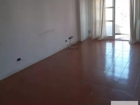 Departamento en venta - 2 Dormitorios 2 Baños - 70Mts2 - Flores