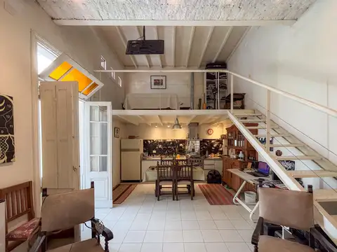 Depto Tipo Casa 2 ambientes con 1 baño