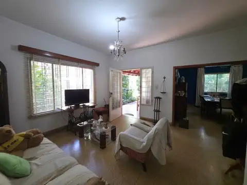 CASA EN VENTA EN ADROGUE