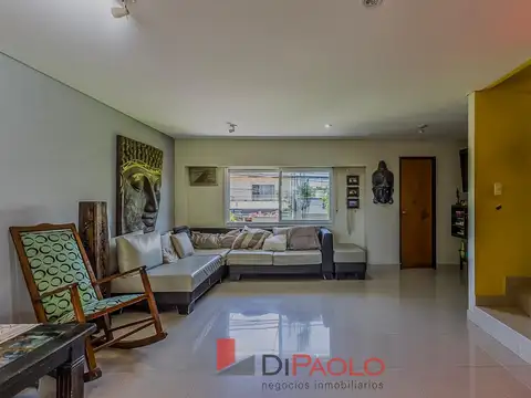 Depto Tipo Casa en Venta de 5 ambientes