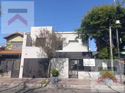 Mordena Casa de 3 dormitorios, con jardin, parrilla y cochera