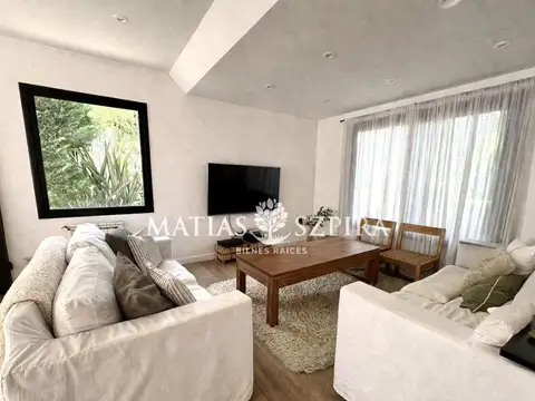Casa 5 ambientes con 4 baños