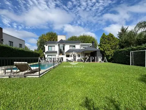 Casa en Venta en San Patricio, Moreno