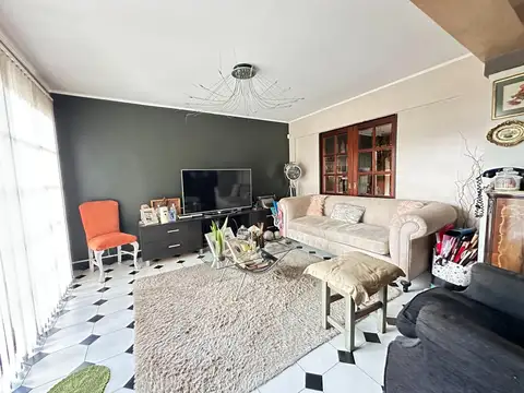 VENTA PH 4 AMBIENTES CON COCHERA QUILMES OESTE