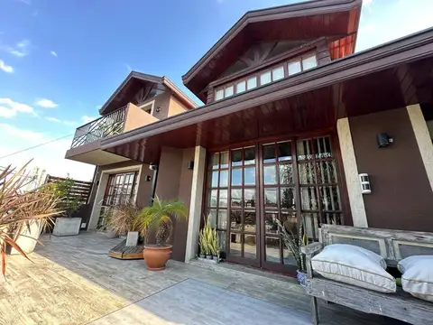 Depto Tipo Casa en Venta de 4 ambientes