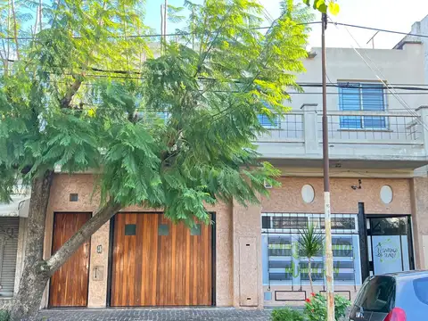 Depto Tipo Casa en Alquiler de 2 dormitorios