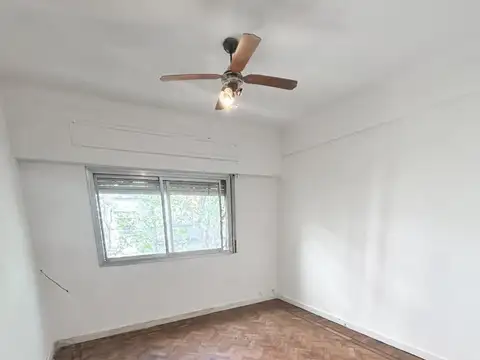 Lautaro 100, Piso 2