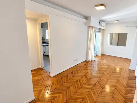 2 AMBIENTES CON BALCÓN EN PISO ALTO – MUY LUMINOSO – AV. CAB