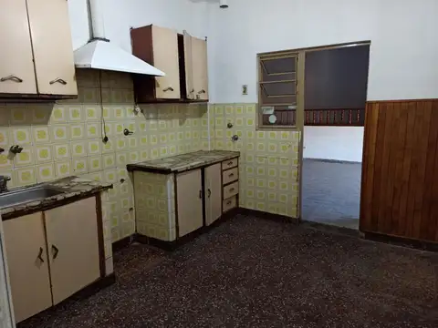 Local en Venta 50 años