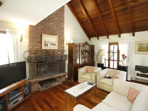 Casa en Venta en City Bell, USD 270.000