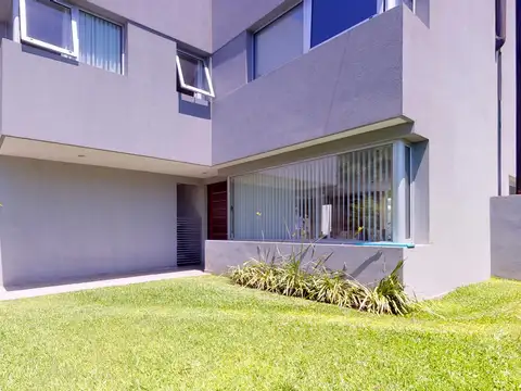 Casa 7 ambientes con 3 baños