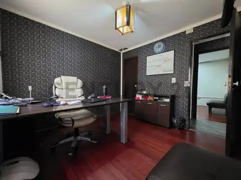 DEPÓSITO, OFICINAS A MTS DE ACCESO OESTE EN MORENO