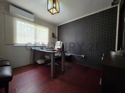 Casa en Venta en Paso del Rey, USD 280.000