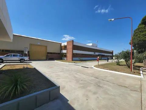 Galpon en Venta en Villa Mercedes, USD 730.000