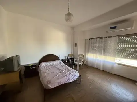 Casa De 3 Amb Al Frente En 1*piso
