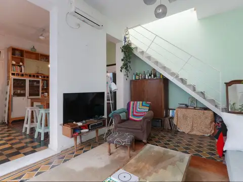 Depto Tipo Casa 5 ambientes con 2 baños