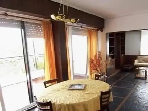 Jorge Newbery 2400, Piso 7