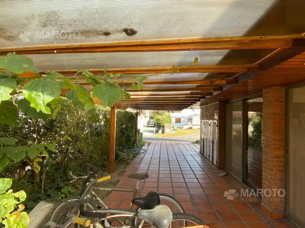 CASA EN VENTA Y ALQUILER EN  LOS HORNEROS C.C.MAROTO PROPIEDADES