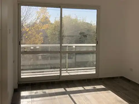 Departamento  a estrenar 2 amb c/cochera   buena Ubicación